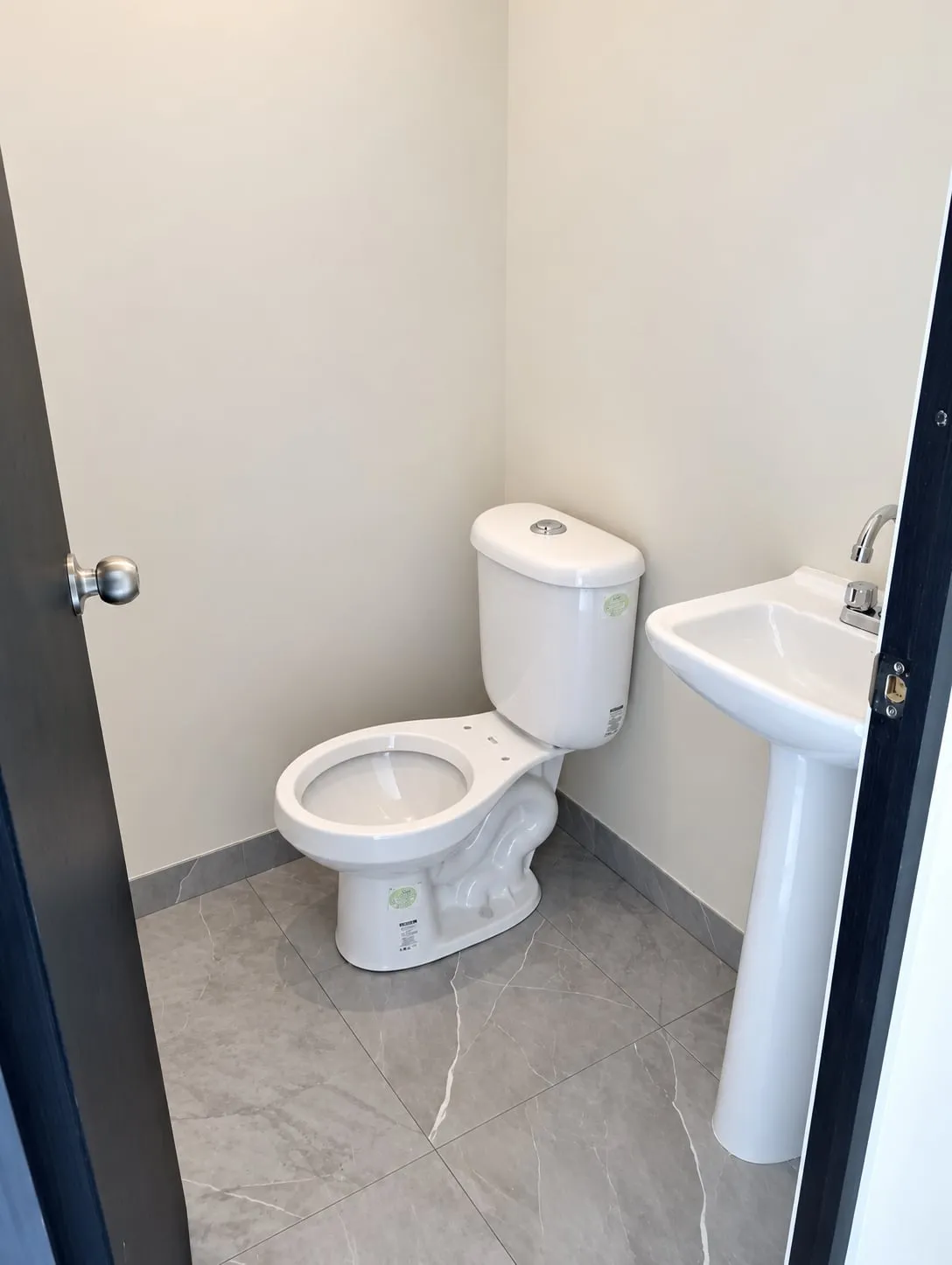 Proyecto de Oficina Modular con Baño y Cocineta — imagen 5 de 6