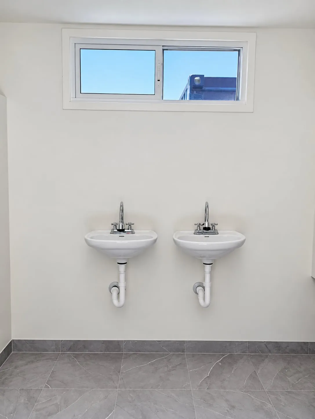 Proyecto de Sanitarios Modulares — imagen 2 de 3